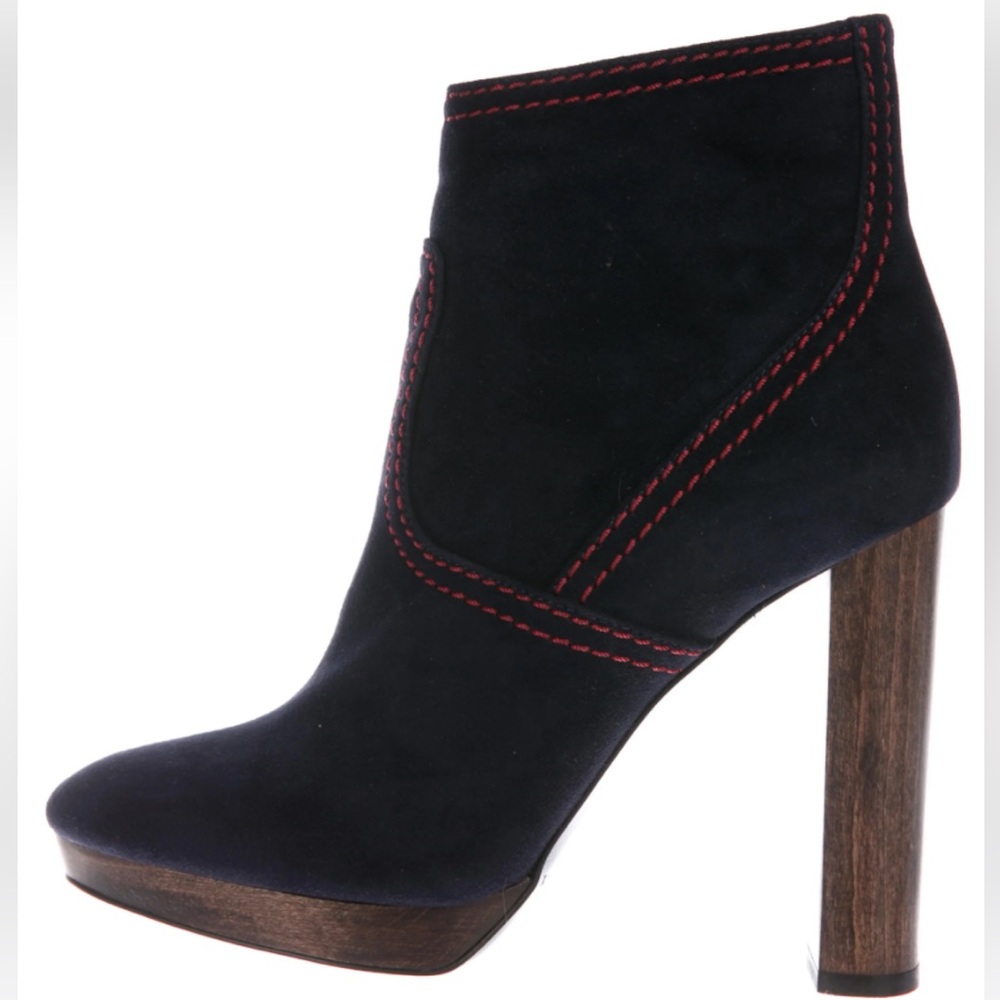 Burberry - Suede Booties - 37.5